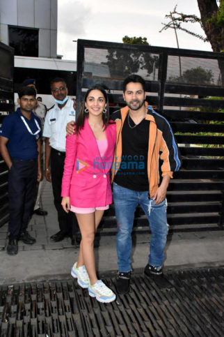 Photos: Varun Dhawan and Kiara Advani snapped post the promotions of Jugjugg Jeeyo
