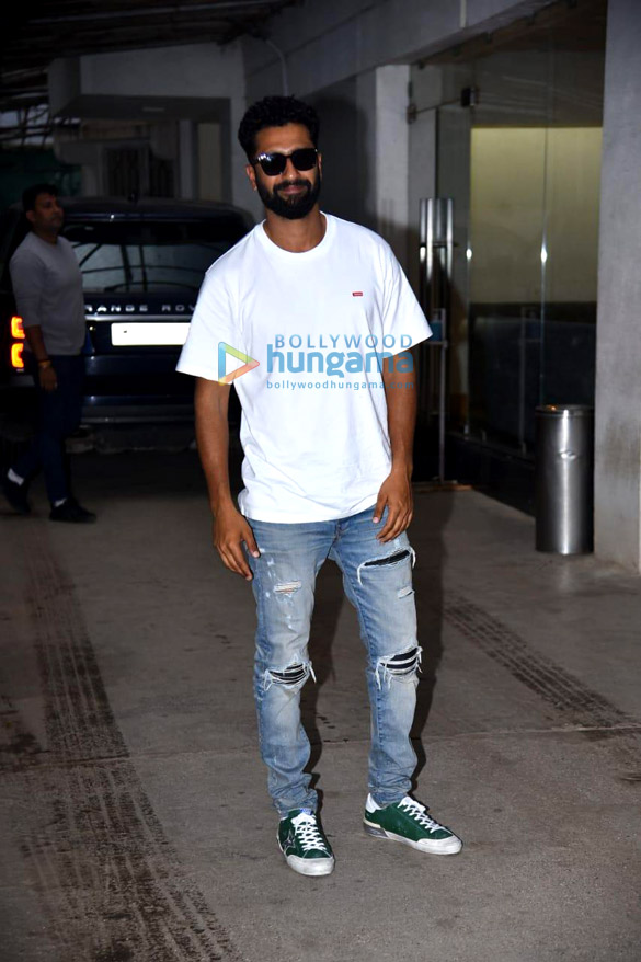 photos vicky kaushal snapped at sunny super sound in juhu 1