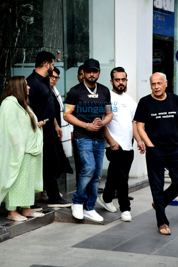 photos yo yo honey singh and mahesh bhatt snapped in andheri 6