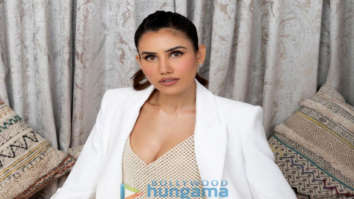 Celebrity Photos of Sonnalli Seygall