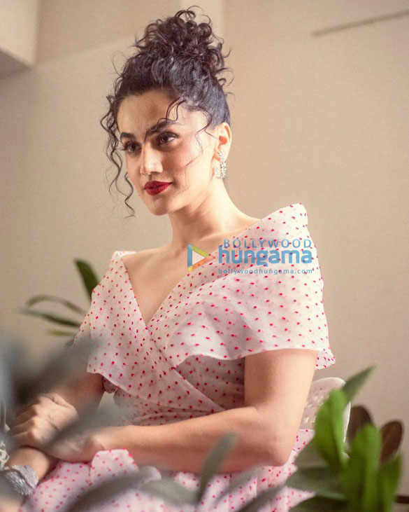 taapsee pannu 8 3