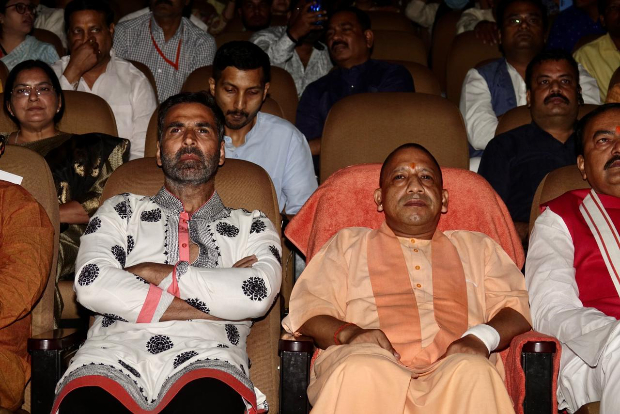 Uttar Pradesh Chief Minister Yogi Adityanath watches Samrat Prithviraj with Akshay Kumar, Manushi Chhillar and Dr. Chandraprakash Dwivedi, see photos