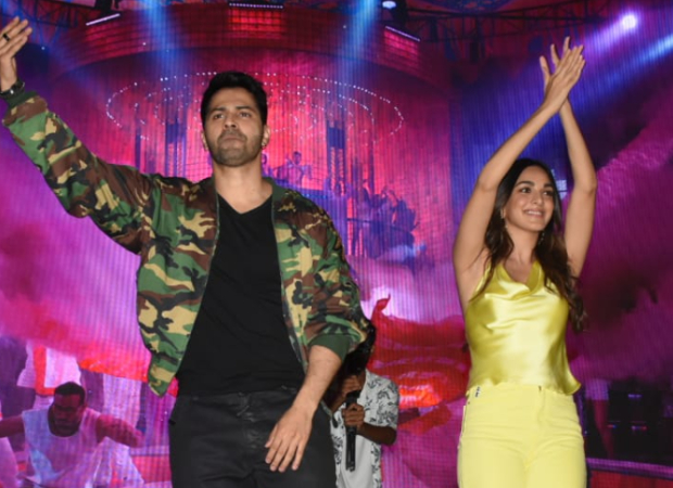 Varun Dhawan and Kiara Advani make massive crowd at a mall dance to 'The Punjaabban Song’, watch video 