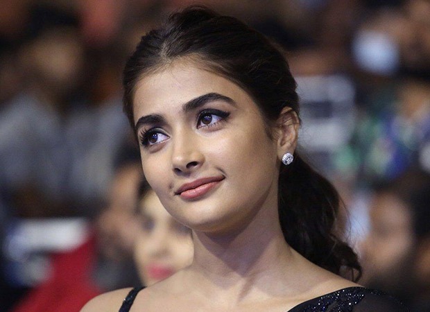 Pooja Hegde calls out airlines for rude behaviour by staff member, says “Threatening tone used with us”