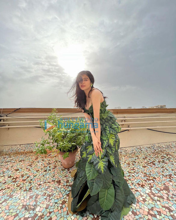 adah sharma 887 4