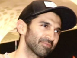 Aditya Roy Kapur’s fun conversation with paps at the airport