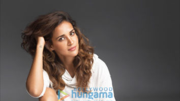 Celebrity Photos of Aisha Sharma