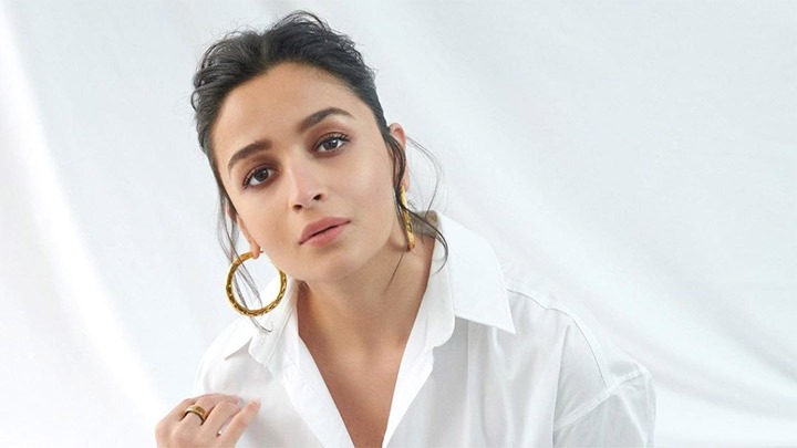 Alia Bhatt: “Darlings is coming to your phones, it’s an intimate watch, it’s not…” | Gaurav Verma