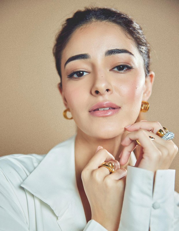Ananya Panday makes a solid statement in white shirt style body-con dress worth Rs. 11,200 in her latest photo-shoot Ananya Panday makes a solid statement in white shirt style body-con dress worth Rs. 11,200 in her latest photo-shoot