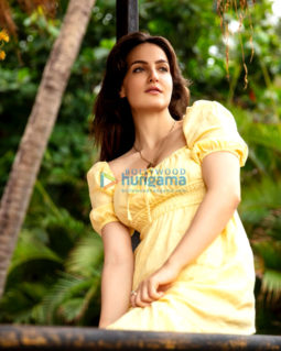 Celeb Photos Of lli AvrRam
