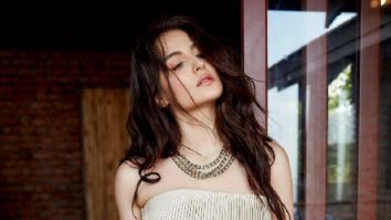 Celeb Photos Of Elli AvrRam