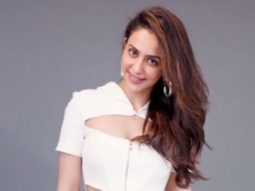 Hookstep tutorial by Rakul Preet Singh for Mashooka