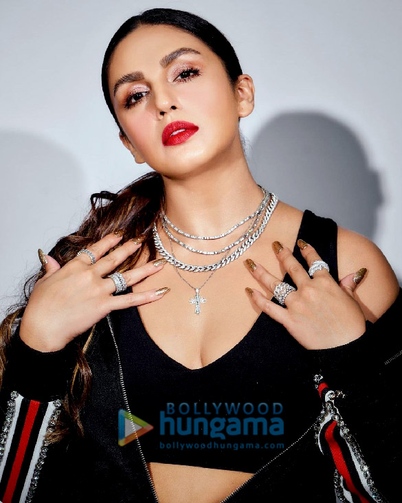 huma qureshi 2 70