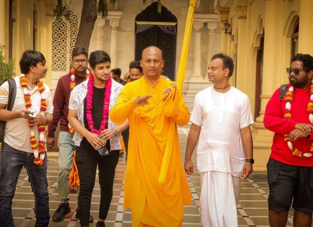 Karthikeya 2 team visits Iskcon Temple to seek blessings 
