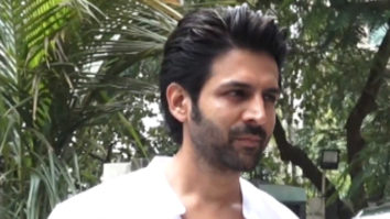 Kartik Aaryan looks handsome in plain white shirt and jeans