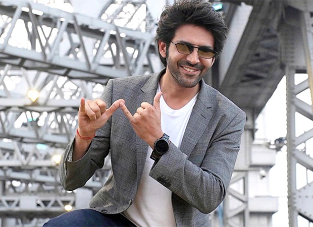 Kartik Aaryan takes his team for one-week Europe vacation after Bhool Bhulaiyaa 2 success Kartik Aaryan takes his team for one-week Europe vacation after Bhool Bhulaiyaa 2 success