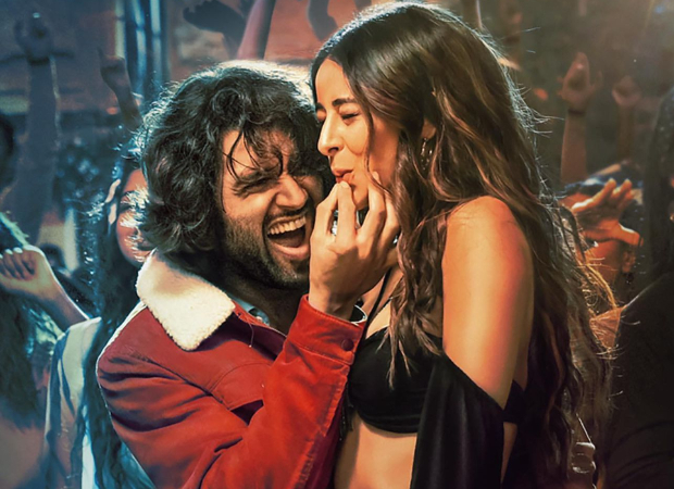 Liger: Vijay Deverakonda and Ananya Panday exude sizzling chemistry on the first poster of the upcoming song 'Akdi Pakdi'