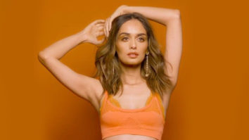 Manushi Chhillar looks killer in orange- blue combination