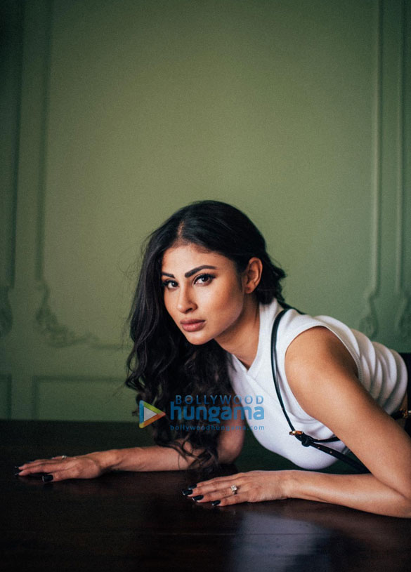 mouni roy 998 5