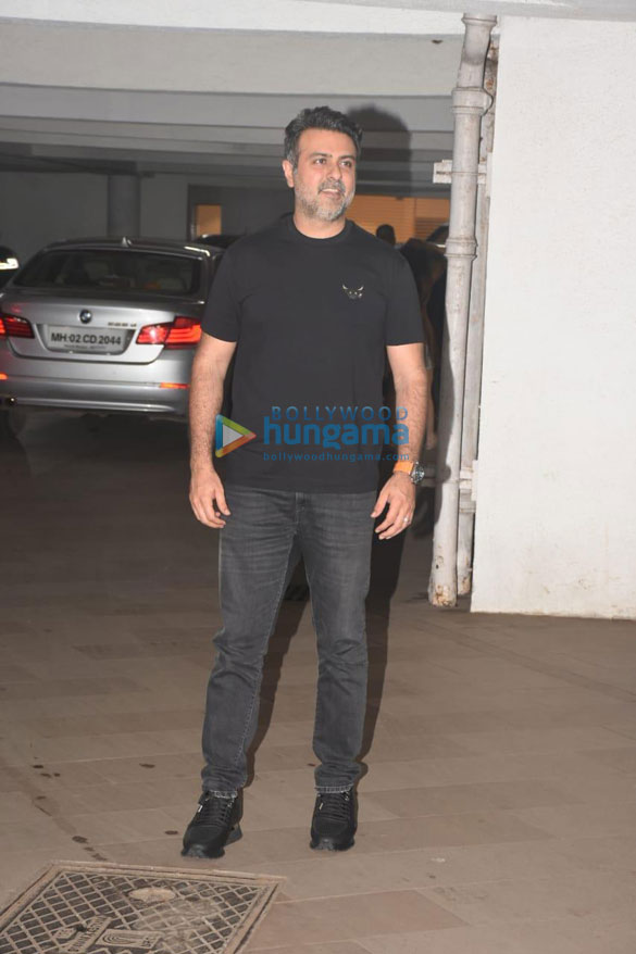 photos celebs attend ritesh sidhwanis dinner party for the russo brothers 10