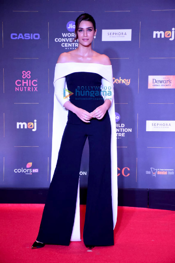 photos celebs grace the red carpet of miss india 2022 grand finale 17