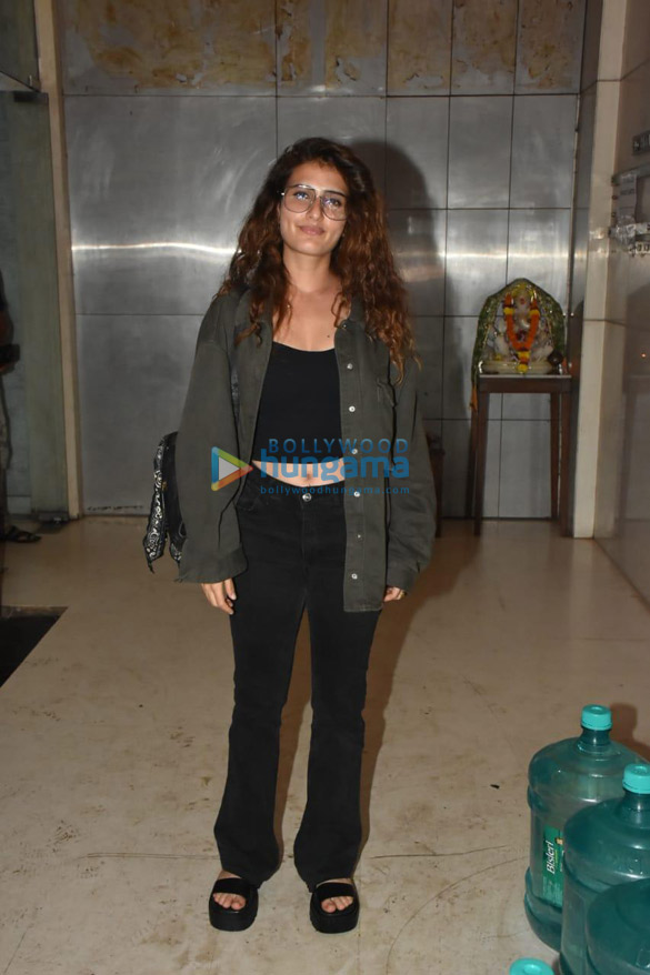 Photos: Fatim Sana Shaikh snapped at Ronnie Screwvala’s office Photos: Fatim Sana Shaikh snapped at Ronnie Screwvala’s office