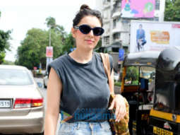 Photos: Hansika Motwani snapped in Juhu