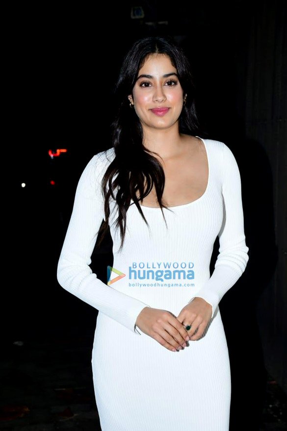photos janhvi kapoor boney kapoor and others at the screening of good luck jerry 6