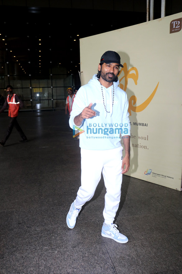 photos janhvi kapoor rakhi sawant and dhanush snapped at the airport 4