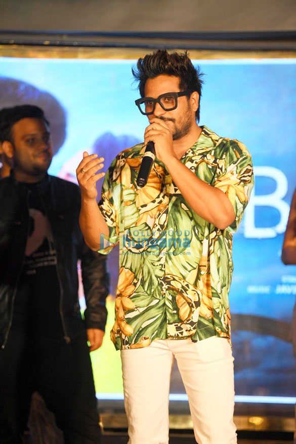 photos karan kundrra tejasswi prakash and others grace the launch of the track baarish aayi hai 6
