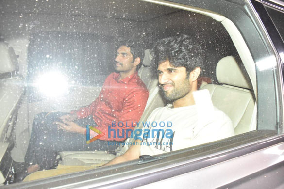 photos ranbir kapoor sanjay dutt and others snapped at the airport 2