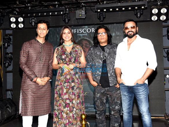 Photos: Salim Merchant, Pratibha Singh Baghel, A.M. Turaz, Vipin Patwa and others grace the launch of Jashn E Gham Photos: Salim Merchant, Pratibha Singh Baghel, A.M. Turaz, Vipin Patwa and others grace the launch of Jashn E Gham