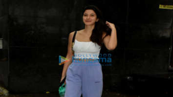 Photos: Shanaya Kapoor snapped at a clinic in Bandra