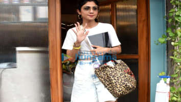 Photos: Shilpa Shetty snapped in Juhu