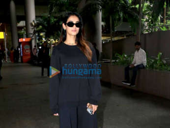 Photos: Sonal Chauhan snapped at the airport