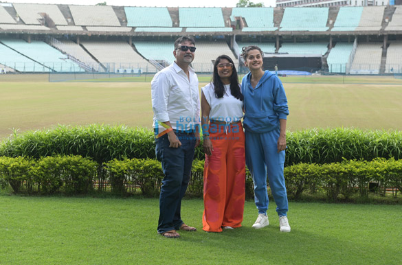 Photos: Taapsee Pannu, Mithali Raj and Srijit Mukherjee snapped at Eden Gardens for Shabaash Mithu promotions Photos: Taapsee Pannu, Mithali Raj and Srijit Mukherjee snapped at Eden Gardens for Shabaash Mithu promotions