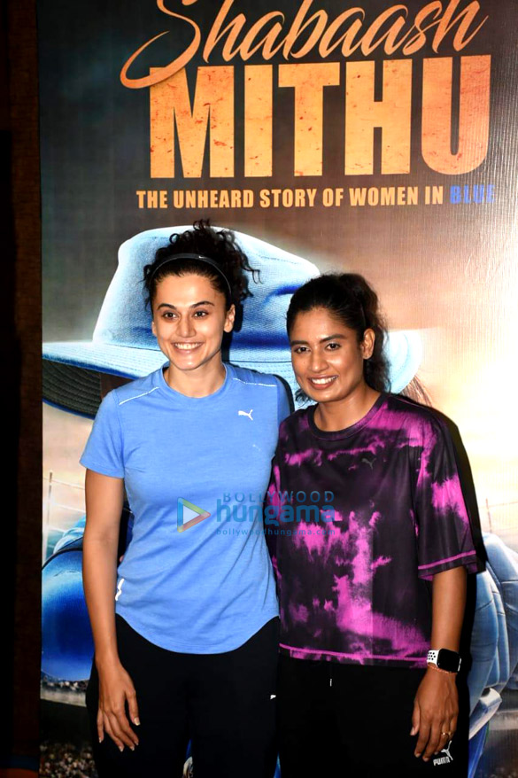 photos taapsee pannu and mithali raj snapped promoting the film shabaash mithu with an indoor cricket match 6