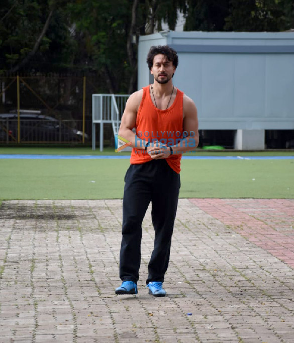 Photos: Tiger Shroff, Zaid Darbar and others snapped at an All-Star football match Photos: Tiger Shroff, Zaid Darbar and others snapped at an All-Star football match
