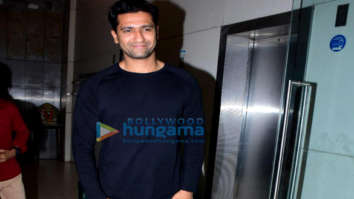 Photos: Vicky Kaushal spotted in Bandra