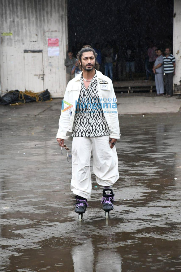 Photos: Vidyut Jammwal spotted at Mehboob Studio in Bandra