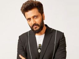 Riteish Deshmukh is a pro at Bollywood 98’s song edition