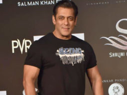 Salman Khan spotted in his simple signature style