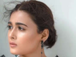 Shalini Pandey’s messy hair and black ruffles are a vibe