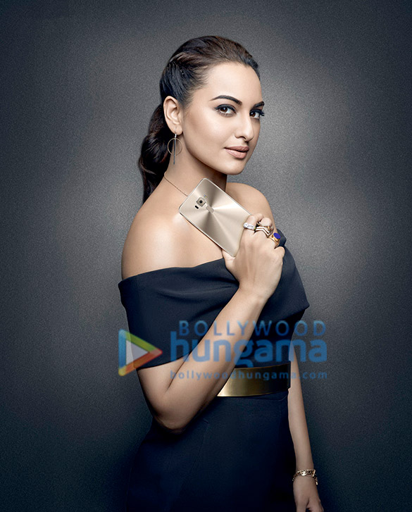 sonakshi sinha 1 87