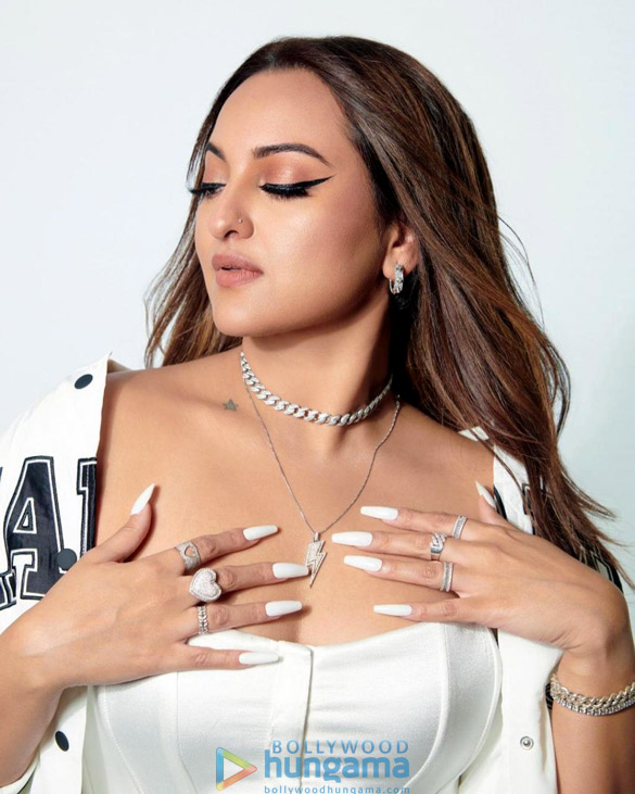 sonakshi sinha 2 83