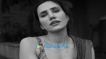 Celebrity Photos of Sonnalli Seygall