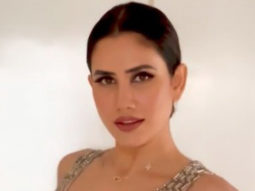 Sonnalli Seygall looks gorgeous in golden embellished outfit