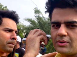 Varun Dhawan turns barber for Maniesh Paul