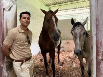 Randeep Hooda meets foal ‘Hope’ for the first time, instantly bonds with her Randeep Hooda meets foal ‘Hope’ for the first time, instantly bonds with her