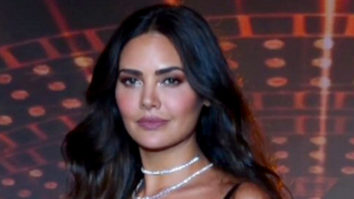 Esha Gupta walks the ramp gracefully